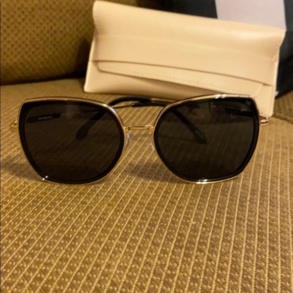 Mio Sunglasses - Picture 3 of 4